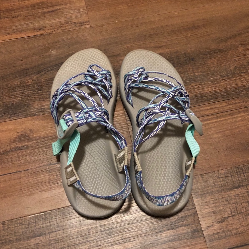3 strap Chacos women’s size 9